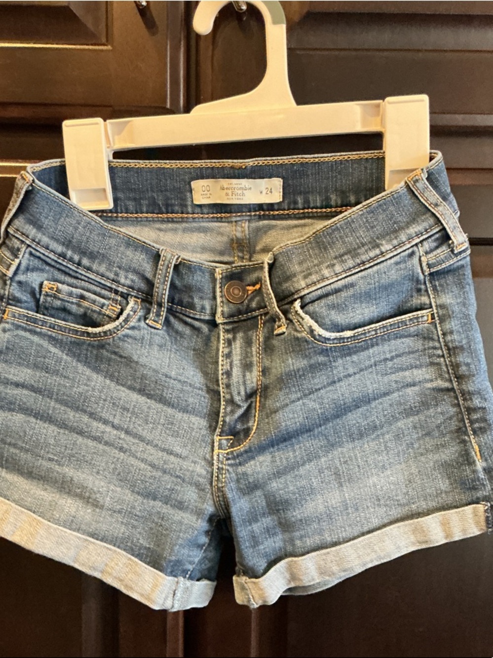 Abercrombie & Fitch Women's Medium Blue Rolled-Hem Denim Shorts